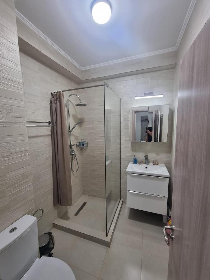 Apartament Mivali Lägenhet Năvodari Exteriör bild